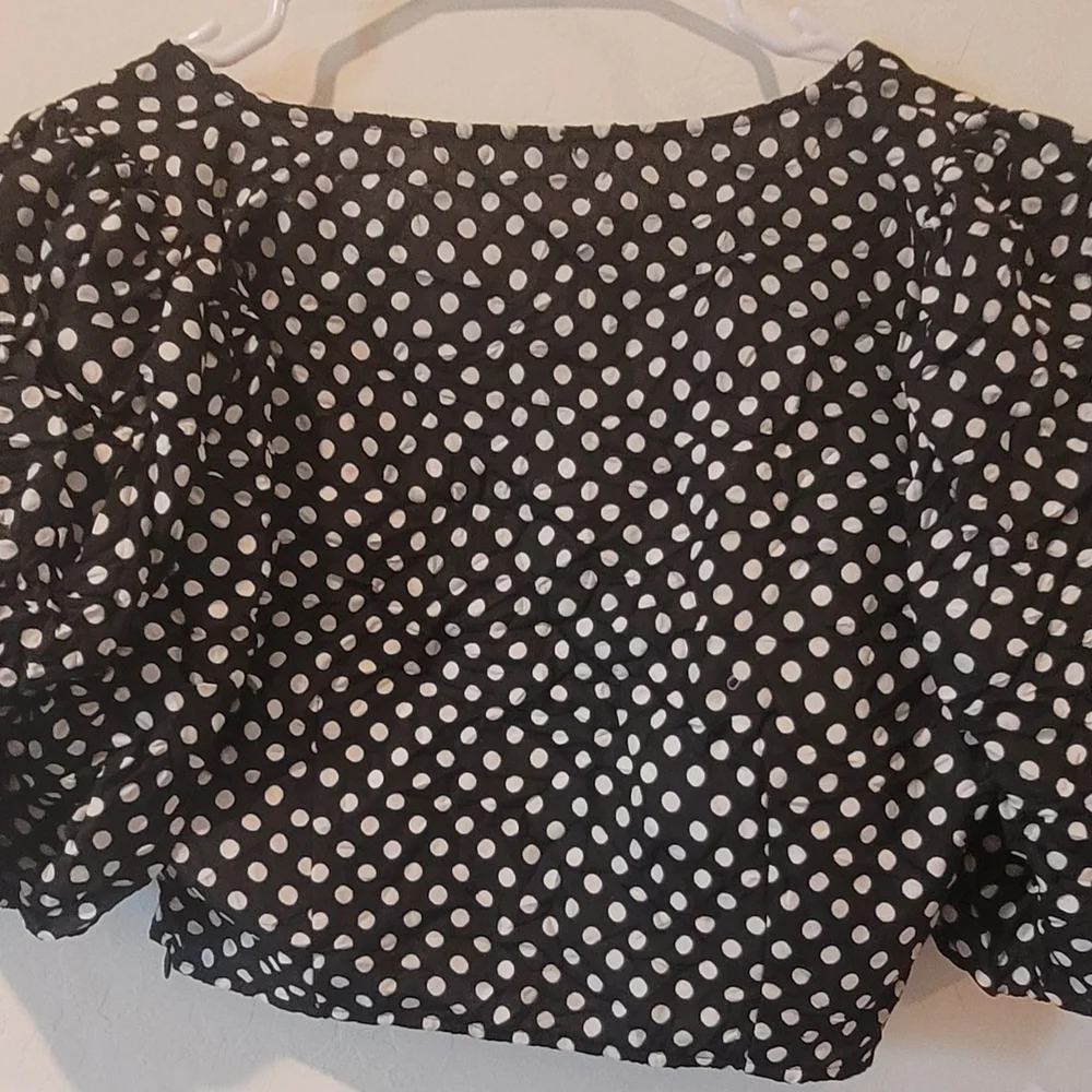 Free People Black and White Puff Sleeve Crop Blouse